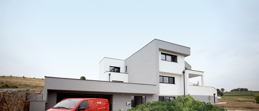 Einfamilienhaus: Komplettlösung zum Heizen und Lüften 