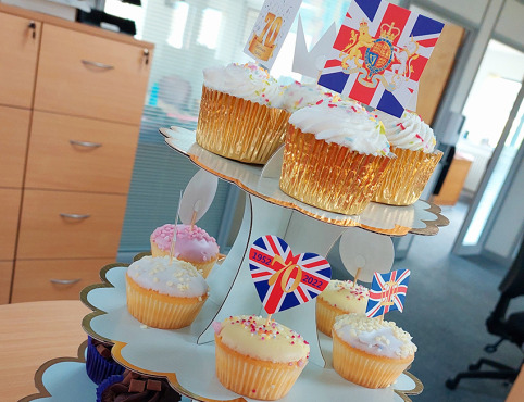 Platinum Jubilee cupcakes