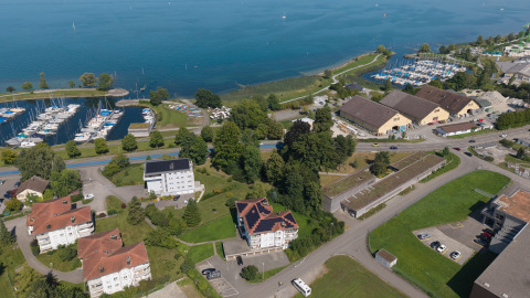 Nachhaltige Wärmeversorgung mit Hoval und Energie aus dem Bodensee