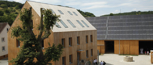 Alter Hof wird zum Plus-Energie-Komplex