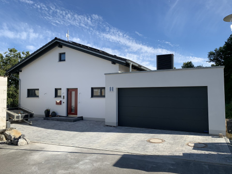 Smart Home: Hoval Komplettlösung sorgt für ideales Raumklima im Einfamilienhaus