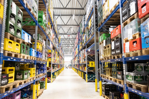 Ideal storage conditions in logistics center thanks to decentralized ventilation system