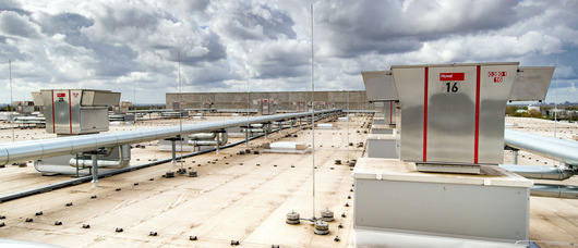 Усъвършенствана система за климатичен контрол в новия логистичен център на Edeka