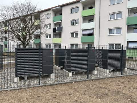 Hybridheizung im Mehrfamilienhaus: Wärmepumpen und Gas für mehr Effizienz