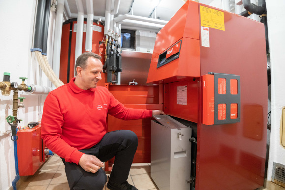 Как работи отоплението на пелети?