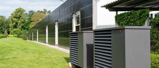 Hybrid system consisting of gas boiler, photovoltaics and air source heat pumps for medium-sized family business