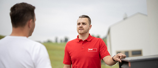 Heizungssanierung zum Fixpreis: Hoval und Partner-Installateure starten QuickFix