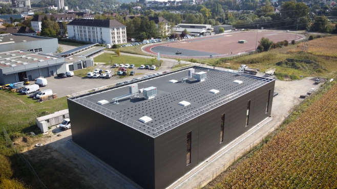 Dezentrale Hallenklimalösung bei Selmoni Smart Handling