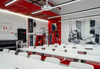 Sala de seminar marca Hoval: Un spațiu pentru educație în spiritul sustenabilității 