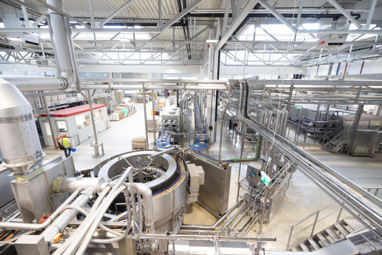 Versorgung mit Frischluft dank der Hallenklimalösung von Hoval.
