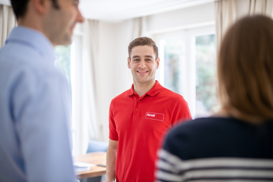 Servicetechniker beim Kunden