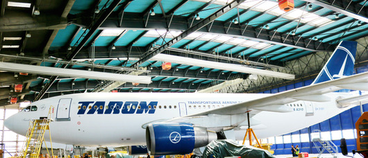 Hangar Tarom przeznaczony do prac konserwacyjnych, wybrał niezawodne rozwiązanie klimatyzacji wewnętrznej